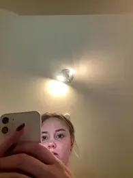 CherryEmmy webcam model stream image