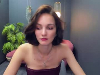 mirandaglow webcam chaturbate model stream image