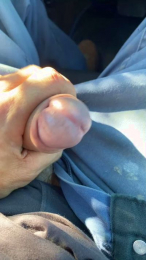 Luca075 webcam model stream image