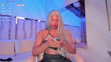 ari_monet webcam model stream image