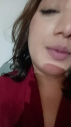 Morenacurvi28 webcam model stream image