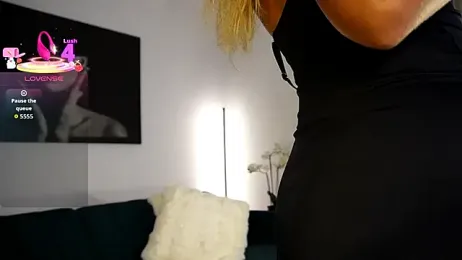 izzy_belle webcam stripchat model stream image