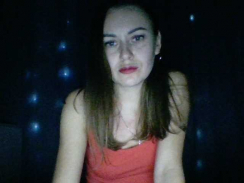 Lovely-Ly webcam model stream image