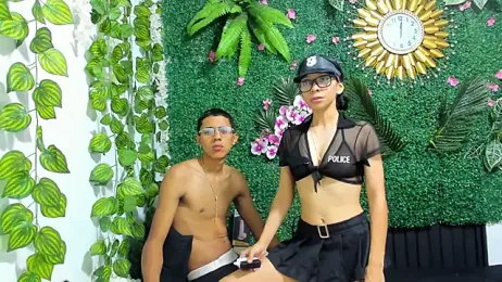 MielAndLeo webcam model stream image