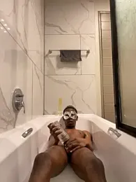 RoyaltyRox webcam stripchat model stream image