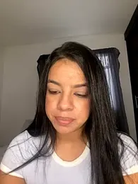 trianawhite webcam model stream image