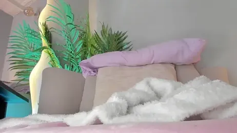 Swt_skinny_ webcam model stream image