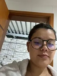 oizoe webcam model stream image