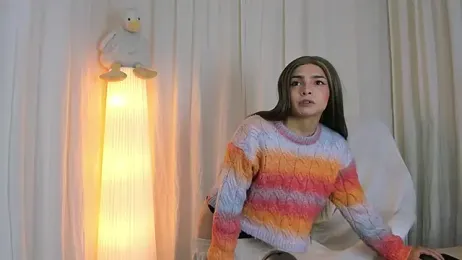 simone_sky webcam model stream image