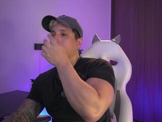Appolo Cavill webcam model stream image