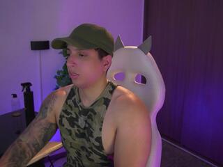 Appolo Cavill webcam model stream image