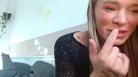 vinique99 webcam model stream image