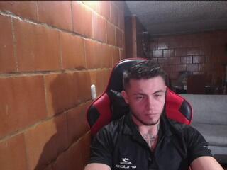 Davis Brave webcam model stream image