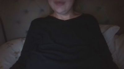 EllaLuxe webcam model stream image