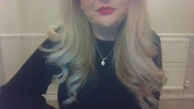 EllaLuxe webcam model stream image