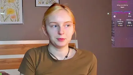 AngelWisee webcam model stream image
