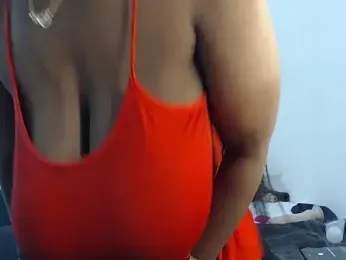 Bustygoddess32 webcam model stream image