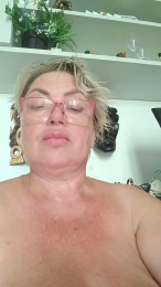 LindaL69 webcam model stream image