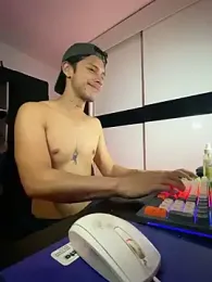 ErosDominant webcam model stream image