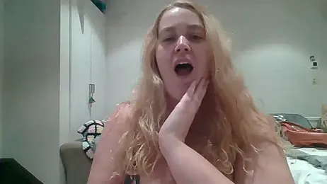 GracieMoon webcam model stream image