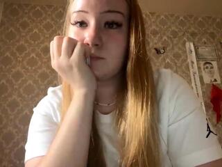 Sun Guttmann webcam flirt4free model stream image