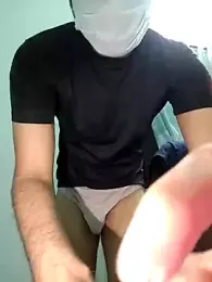 cuteboyhot18 webcam model stream image