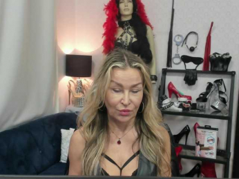 Soft-Crystal webcam model stream image