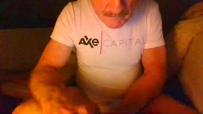 DominantDong webcam model stream image