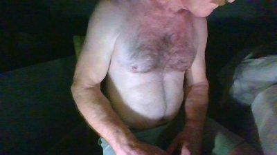 DominantDong webcam model stream image