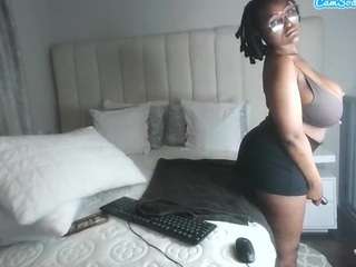 bustygoddess32 webcam model stream image