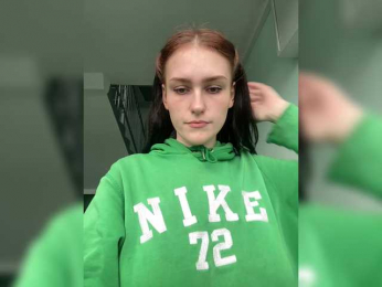 Moonlitmiragea webcam model stream image