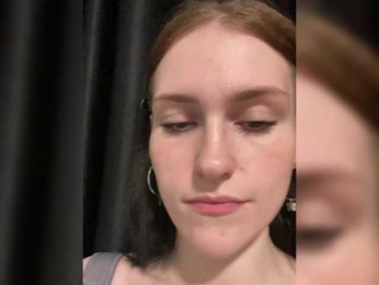 Moonlitmiragea webcam model stream image
