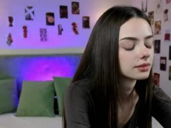 kiara_lazy webcam chaturbate model stream image