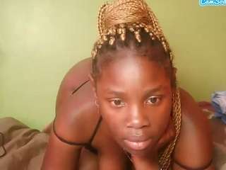 innocent-howty webcam model stream image