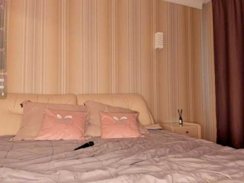 IsabellaTorrance webcam model stream image