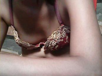 HornyNica webcam preview