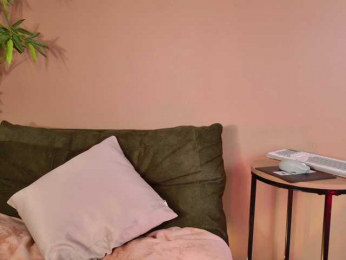 cherrycurl webcam bongacams model stream image