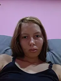 Khelmi webcam Stripchat model stream image