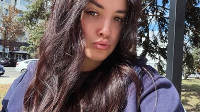 Olechka webcam model stream image