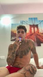 Chrisdov webcam model stream image