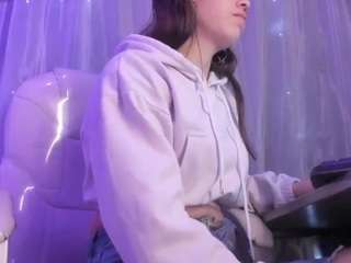 roushyshy webcam model stream image