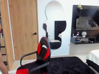 Jhonald Evans webcam model stream image
