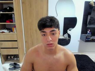 Jhonald Evans webcam model stream image