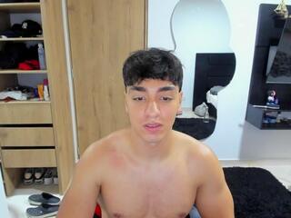 Jhonald Evans webcam model stream image