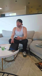 Str8PrtyGuyBend webcam model stream image