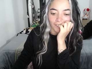 cameliasaenz webcam model stream image
