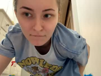 chatwithbri webcam model stream image