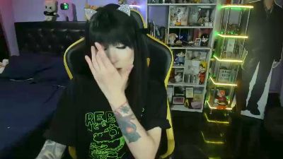 Yummypink webcam model stream image