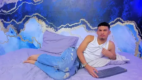 Ares_Dann webcam model stream image