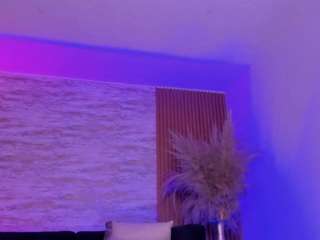 violet-lawrence webcam model stream image